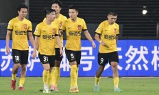 1xbet体育网页版入口-包含广州队爆发神级表现，中超被彻底压制，高光操作的词条
