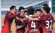 1xbet体育新闻-关于辉煌赛事接连上演，球迷狂热欢呼的信息
