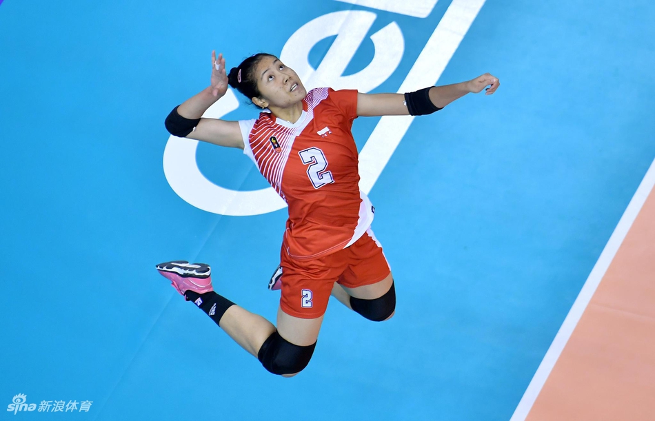 南非代表团在排球比赛中实现全取，夺得金牌