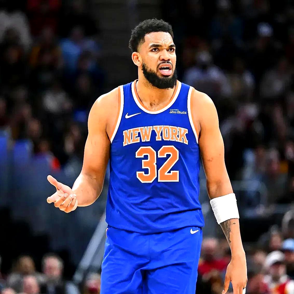 球员受伤传出纽约尼克斯队 球员受伤传出纽约尼克斯队