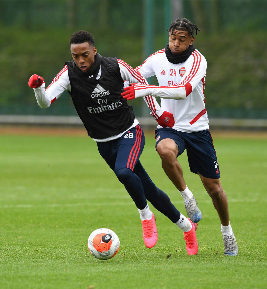 锡耶纳球员备战重要比赛，追求突破的简单介绍