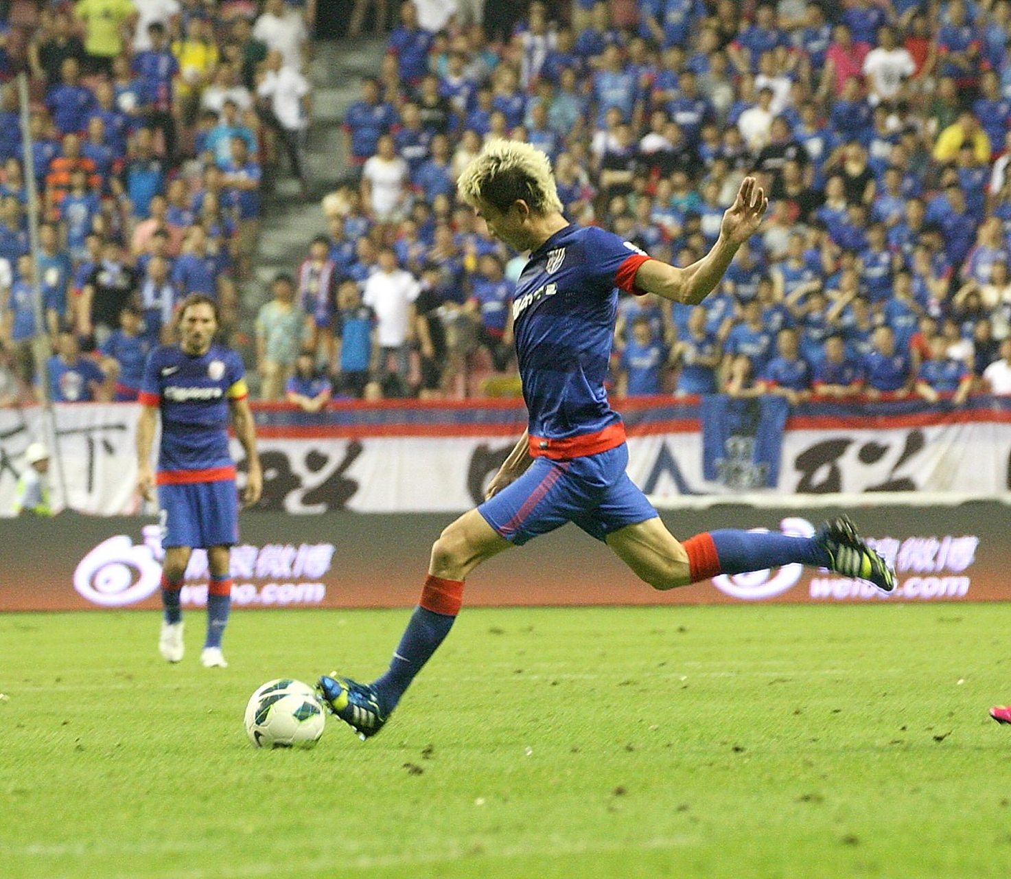 卡利亚里客场保持不败，客场战绩表现稳定的简单介绍